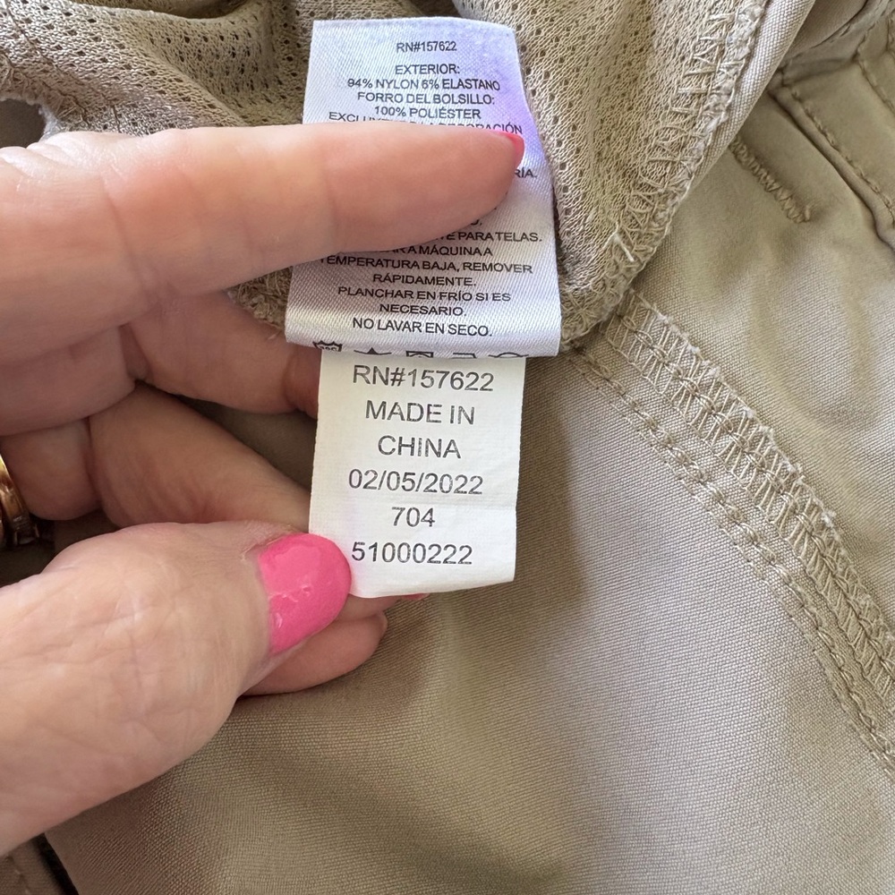 Eddie Bauer Size 16 Tan Hiking Shorts 7” Inseam Outdoors Utility Activewear - Picture 9 of 12